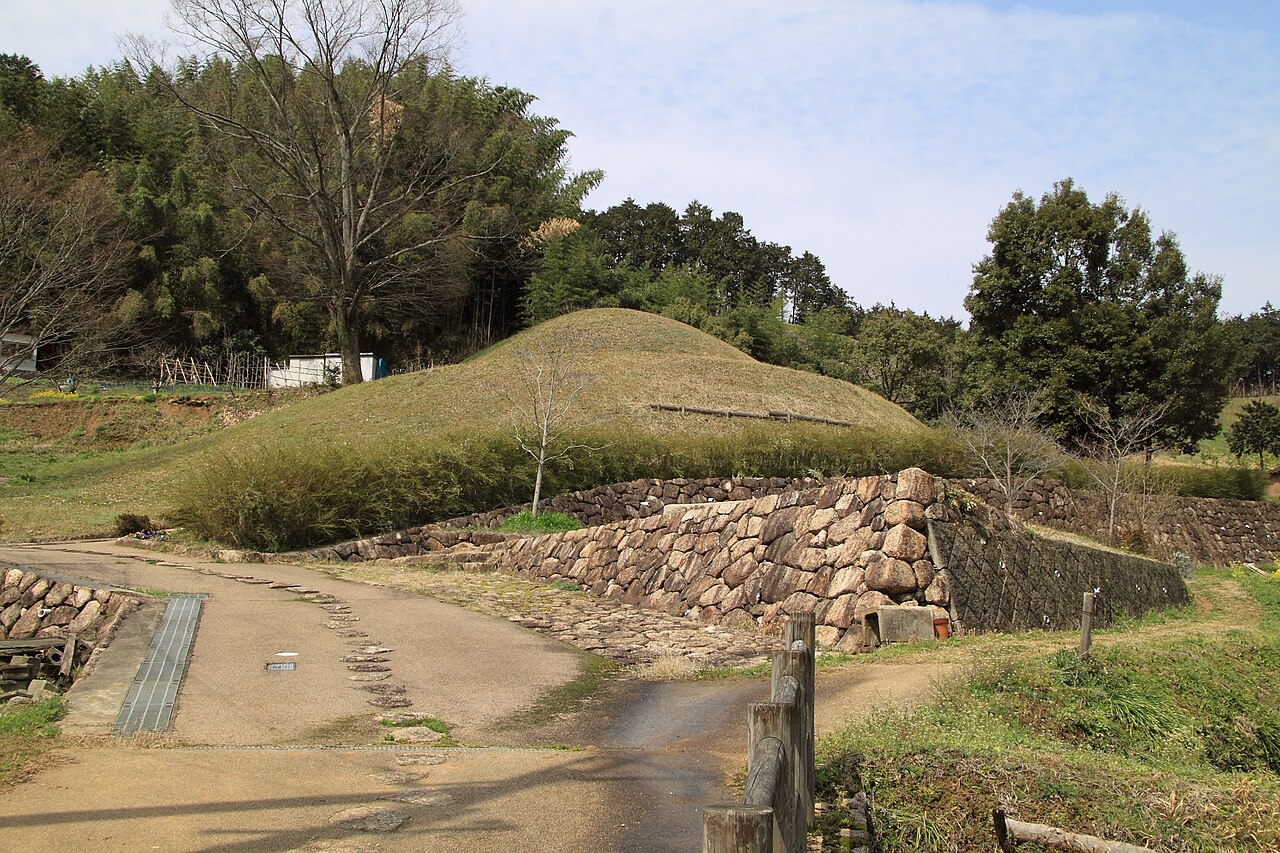 マルコ山古墳の写真