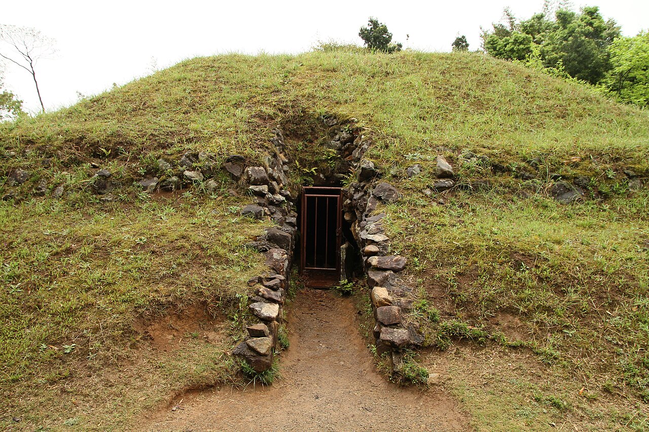岡田山古墳の写真