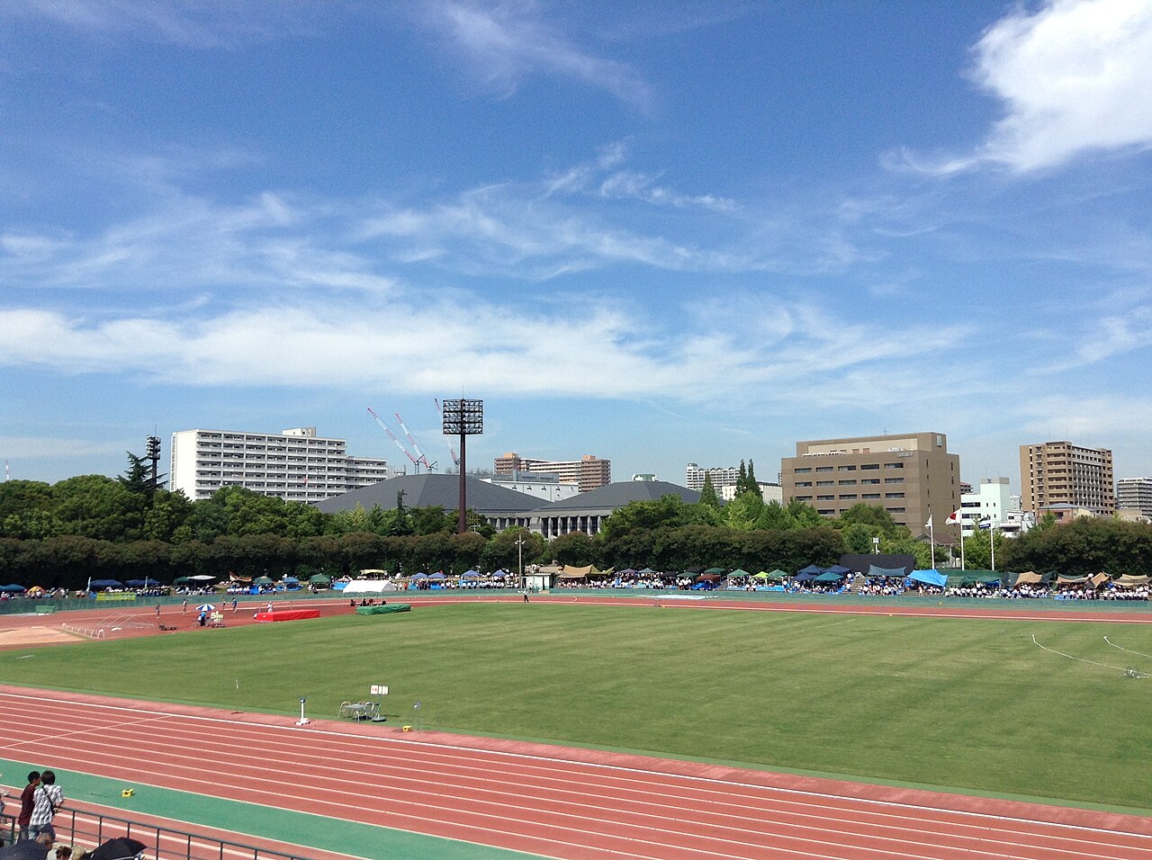 尼崎市記念公園陸上競技場の写真