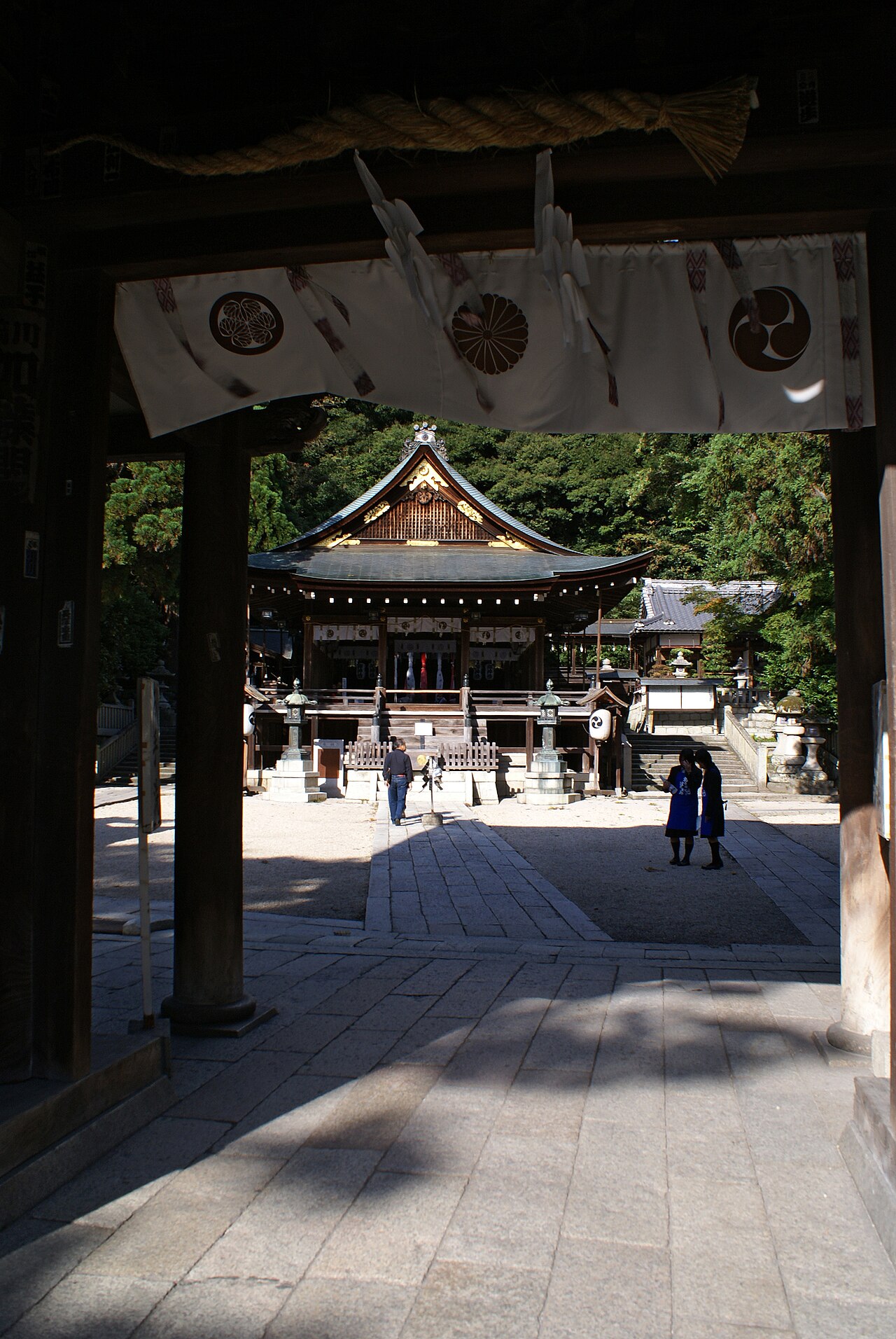 日牟禮八幡宮の写真