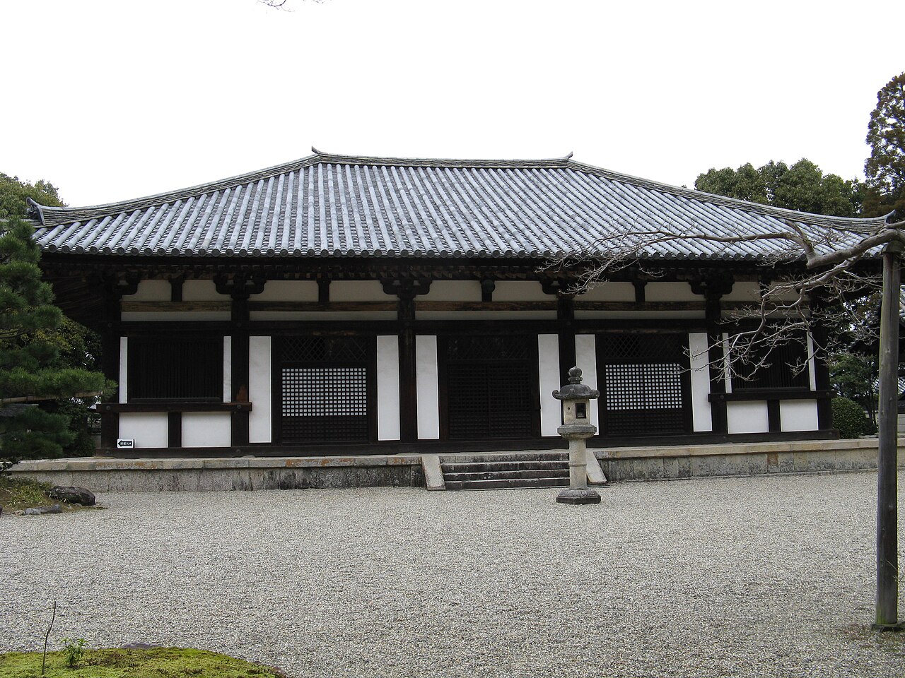 秋篠寺本堂の写真